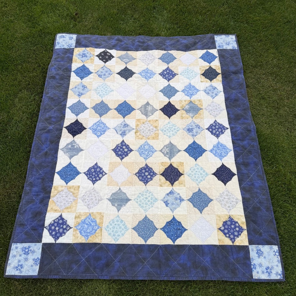 A+ Handmade Patchwork Quilt Blue Snowflake Cathedral Window Star 2003 62x48